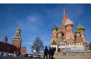 Rusia mengatakan kilang minyak besar di dekat St. Petersburg yang dilanda drone