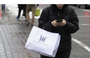 Perusahaan tertua Kanada, Hudson’s Bay, mencoba menghindari likuidasi penuh