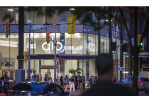 Penjualan ritel di Kanada melemah di tengah kekhawatiran perdagangan, keringanan pajak