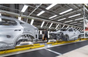 Titans mobil China mendorong AI, mobil terbang, dan pelat baru