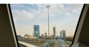 Dorongan AI Riyadh untuk memimpin pertumbuhan pusat data Timur Tengah, kata JLL