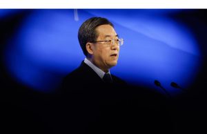 Wakil Perdana Menteri China mendesak para pemimpin Asia untuk menolak proteksionisme