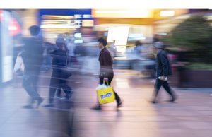 Inflasi China menurun di bawah nol untuk pertama kalinya dalam setahun