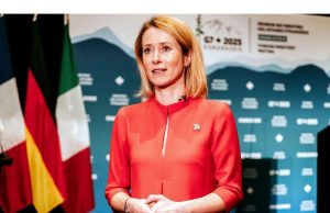 Cina ‘tertawa’ di Perang Dagang AS, kata Diplomat Top Uni Eropa