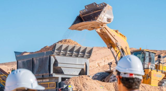 Ellison Company mengangkat hutang Minres