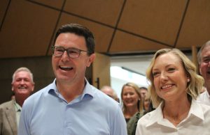 Balap Bullwinkel memanas saat Mia Davies meluncurkan kampanye pemilihan