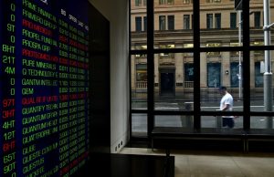 Saham Aussie berakhir minggu lebih tinggi tetapi kuartal merah tampak