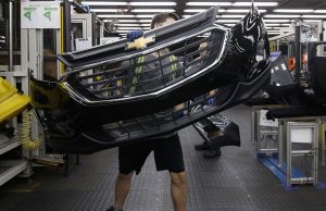 Tarif otomatis menyebarkan rasa sakit melalui rantai pasokan