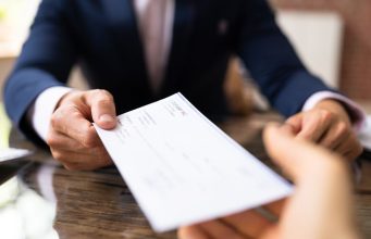 Keputusan pengadilan baru -baru ini menghancurkan mitos di sekitar pesangon gaji