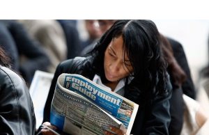 Saham Eropa menggemakan penurunan AS pada kebingungan tarif: bungkus pasar