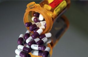 Trump mengatakan tarif farmasi yang datang ‘segera’