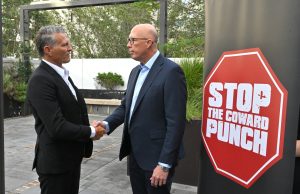 Fokus pada Barat sebagai pemilih mulai mengambil keputusan