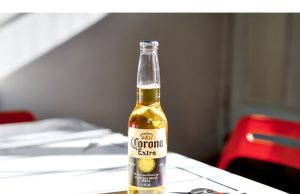 Corona Brewer mengeluarkan Faktorasi Pandangan Berkeliling di Tarif Baru