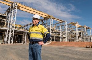 Mineralogi Palmer membuat tawaran pengadilan untuk melihat email eksekutif citic