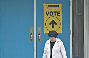 Mengapa Calon Pemilihan Federal Mencari Pemilih yang Lebih Lama