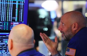 Stok penjualan mendapatkan momentum saat perang tarif memanas